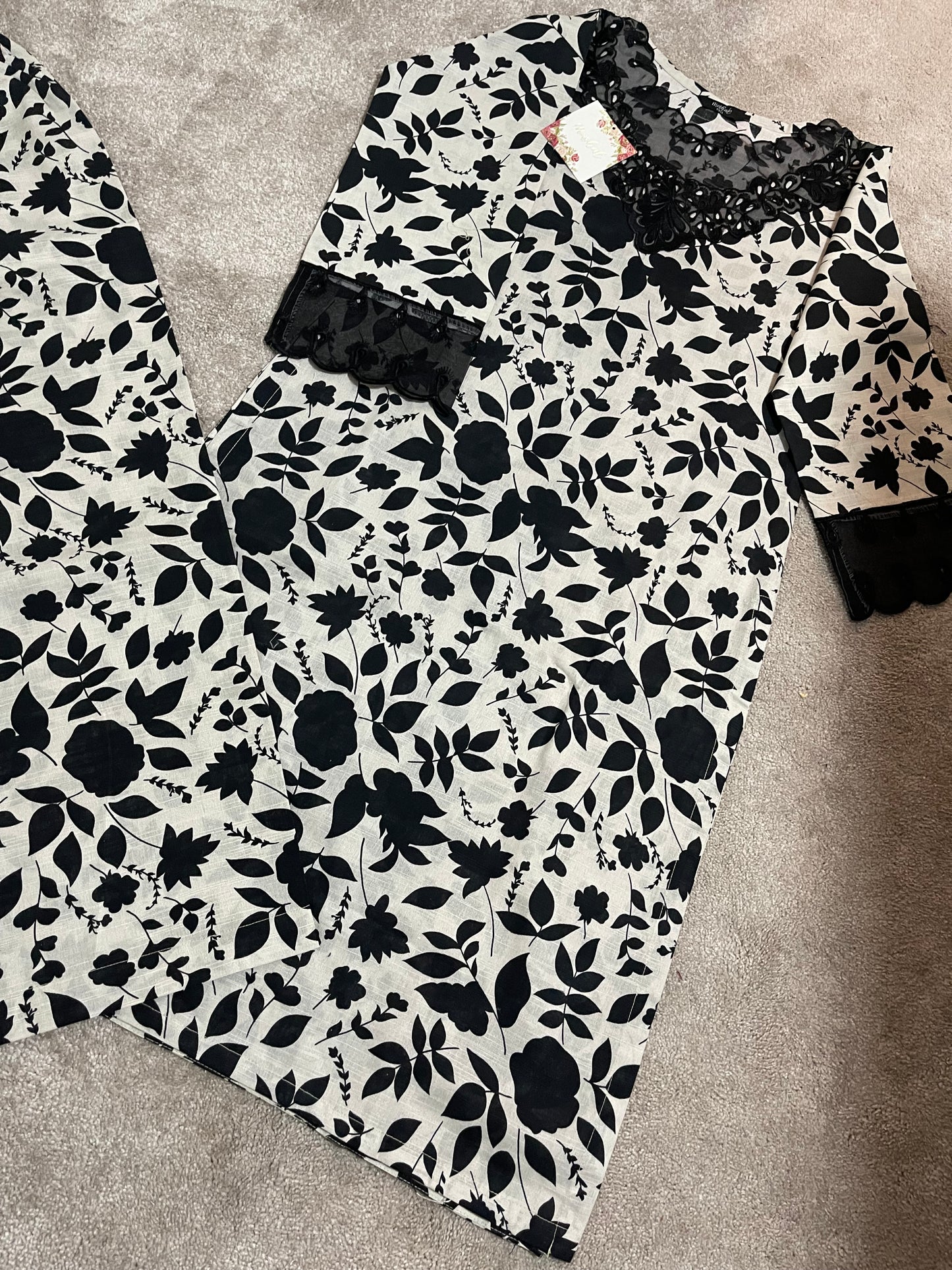 Monochrome Elegance: Floral Charm with Lace Highlights