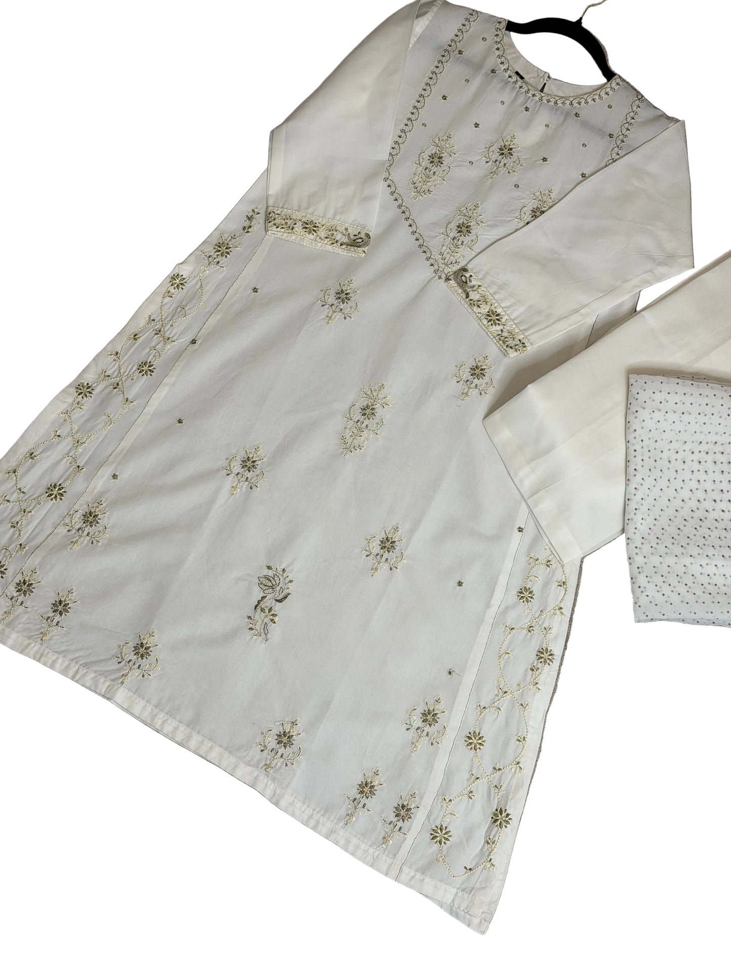 White Embroidered 3-Piece Suit Set – Elegant Festive Wear